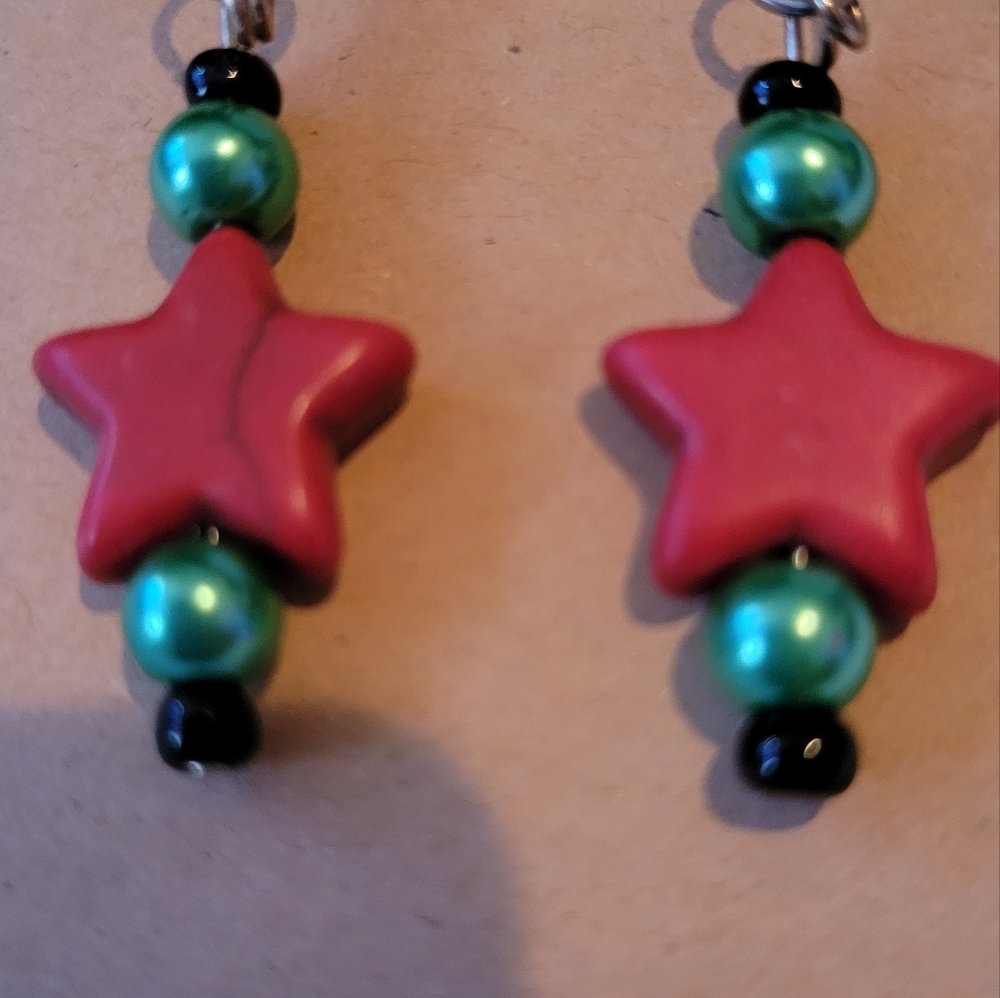Red stone Star earrings